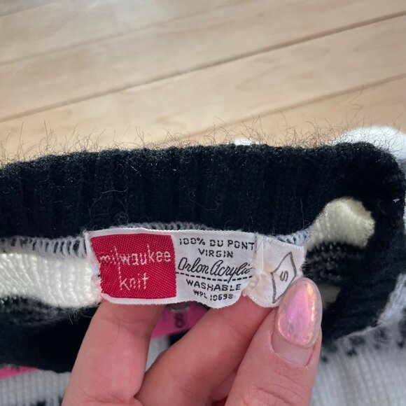 Vintage 1960s Fair Isle Nordic Cardigan Sweater Small Black White Cottagecore - Picture 6 of 10